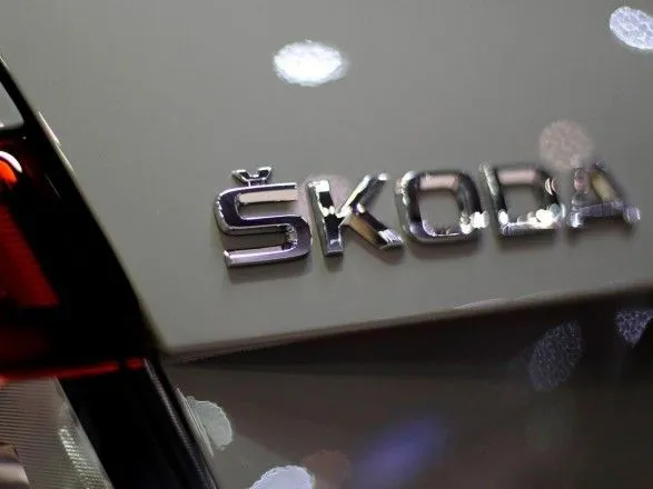 Чешский автомобильный гигант Škoda Auto останавливает производство