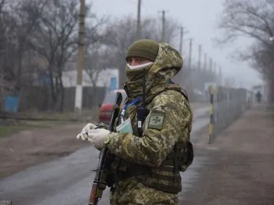 Ситуація на КПВВ на Донбасі: у чергах всього 5 автівок