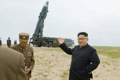 КНДР запустила дві ракети в бік Японського моря