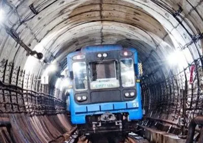 У Київському метрополітені розповіли, як довго не працюватиме метро через карантин