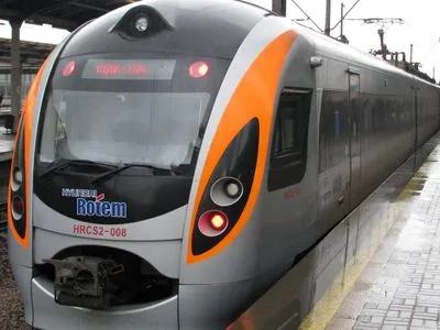 Из Польши выехал четвертый поезд с эвакуированными украинцами