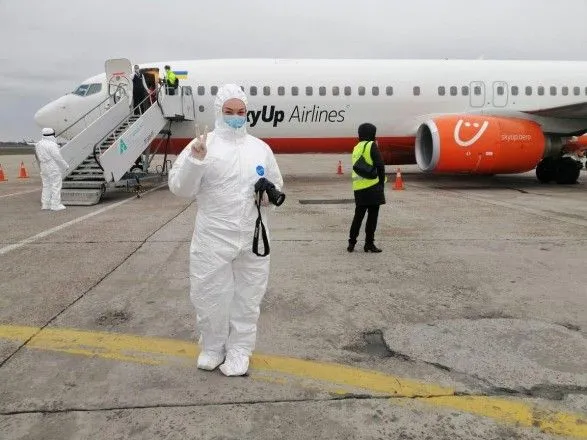 Из Испании прибыл рейс с 216 украинцами, лиц с коронавирусом не обнаружили