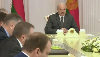 Лукашенко відмовився евакуювати білорусів за кордоном, які виїхали після попереджень про пандемію