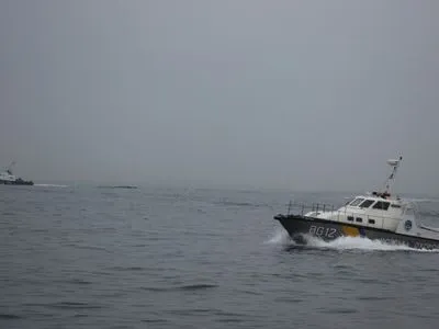 Четверо рыбаков в Черном море пытались скрыться от пограничников
