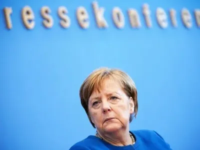 Второй тест Меркель на коронавирус также оказался отрицательным