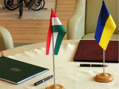 Україна та Угорщина терміново підпишуть угоду у сфері охорони здоров’я в умовах пандемії