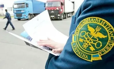 Чиновники Киевской таможни подозреваются в оформлении транспорта несмотря на нарушение правил