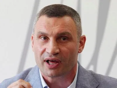 Зеленский готов отменить приказы о спецпалатах для высокопоставленных чиновников - Кличко