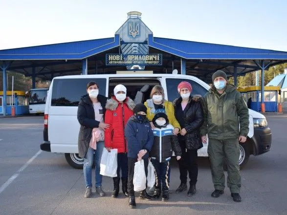 Прикордонники допомогли 39 українцям повернутися з Білорусі до Києва