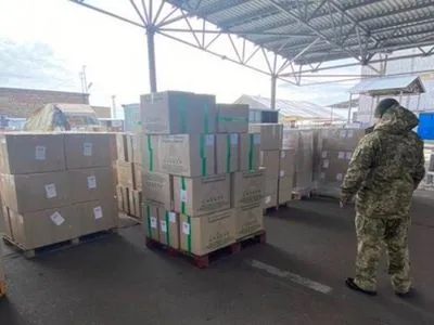 У ВР зареєстрували законопроект щодо криміналізації вивезення з України протиепідемічних товарів