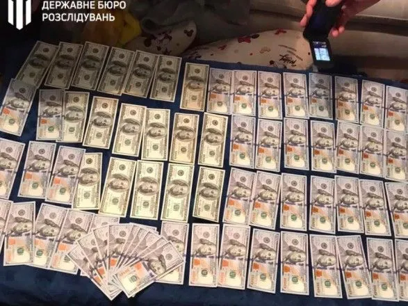 В Одессе прокурор требовал и получил 25 тыс. долларов взятки за переквалификацию преступления