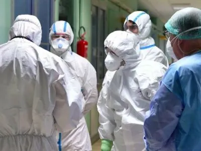 На Тернопільщині 57 випадків коронавірусу: серед хворих медики, держслужбовці та священник