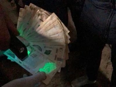 В Херсонской области осудят начальника уголовного розыска за вымогательство 1,5 тысячи долларов взятки