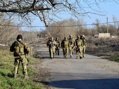 ООС: боевики три случае обстреляли украинские позиции, есть раненый
