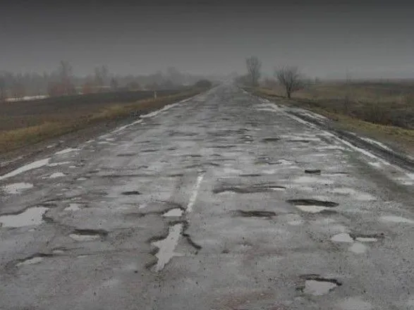 Ремонты дорог: в Запорожской области экс-руководителя предприятия подозревают в присвоении около 2,5 млн грн