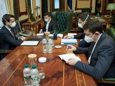 В Україні можуть ввести режим "усі в масках" з 6 по 24 квітня