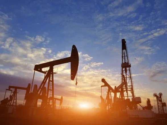 Нефть Brent торгуется выше 26 долл. за баррель