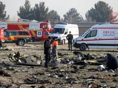 Україна досі не отримала "чорні скриньки" збитого літака МАУ: перемовини з Іраном тривають