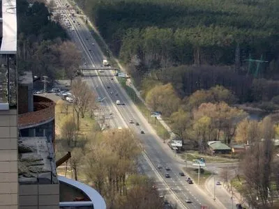 Брест-Литовське шосе перекрито через пожежу