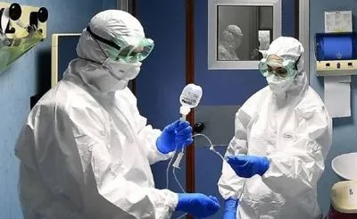 В Италии сегодня от коронавируса умерло 525 человек, а выздоровело - 819