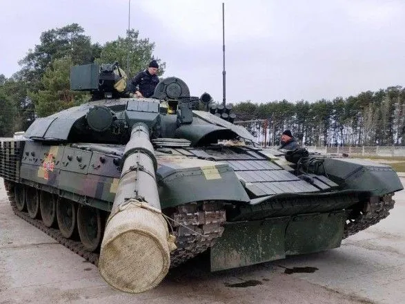 na-chernigivschini-trivayut-viprobuvannya-modernizovanogo-tanku-t-72