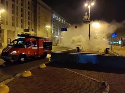 На столичному Хрещатику у підземному колекторі спалахнула пожежа: подробиці