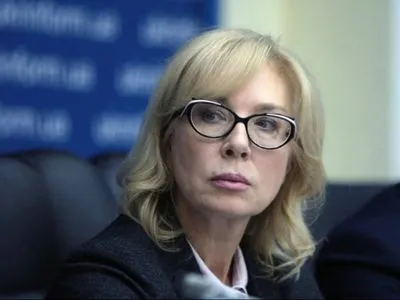 Денисова требует от российского омбудсмена проверить законность содержания крымчан в ШИЗО