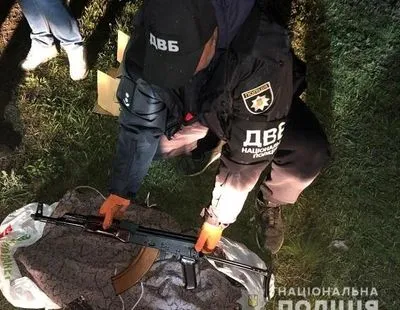 Банду торговців зброєю затримали на Дніпропетровщині