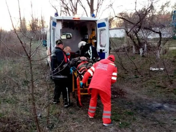 В Киевской области мужчина упал в 8-метровое очистное сооружение