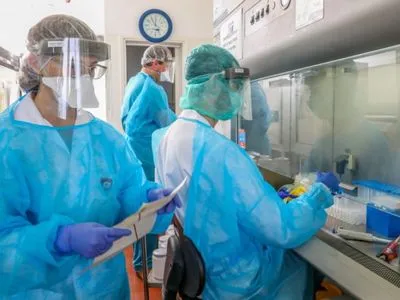 Німеччина четвертий день поспіль фіксує зниження інфікування коронавірусом