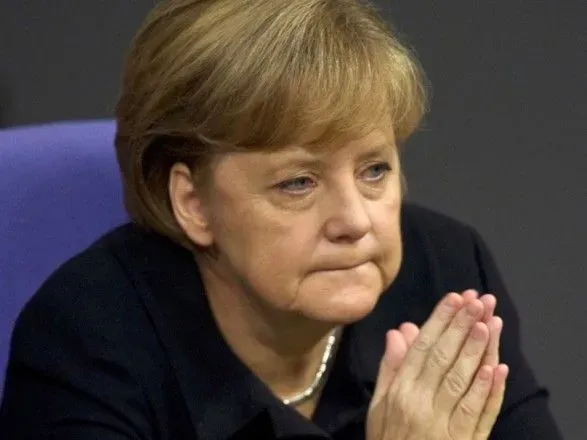Меркель исключает возможность ослабления карантина в Германии до 19 апреля