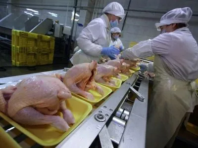 Китай хочет запастись курятиной до следующей вспышки коронавируса