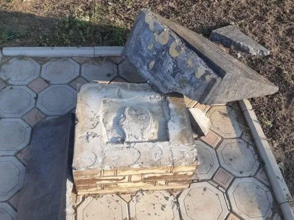В Одесской области разрушили памятник героям-ликвидаторам и жертвам Чернобыльской трагедии