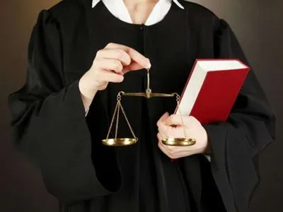Двух судей ВС отправили в отставку