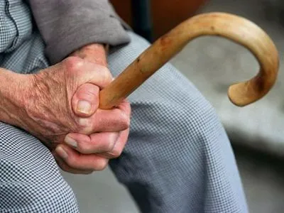 Двум жителям столицы сообщено о подозрении в краже 40 тысяч гривен у пенсионера