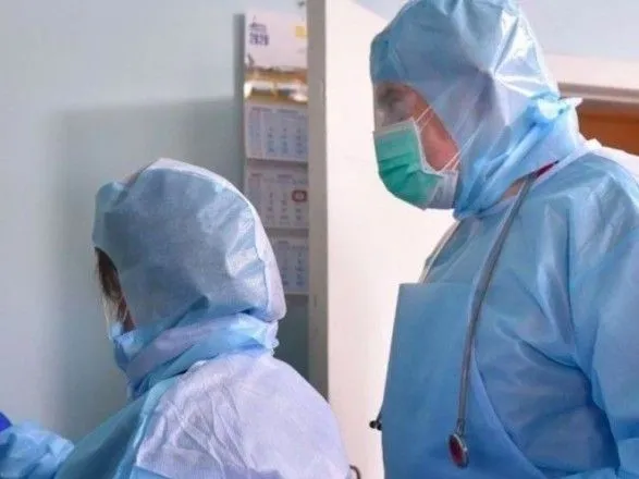 В Житомирской области у 12 медиков подтвердили заражение коронавирусом