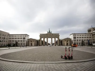 Пандемия коронавируса: Меркель огласила о ослаблении карантинных мер в Германии