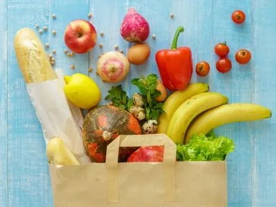 Правительство планирует установить ценовое регулирование на 10 видов продуктов - министр