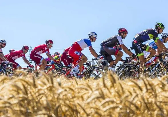 Организаторы "Тур де Франс" меняют даты велогонки, чтобы провести ее в 2020 году