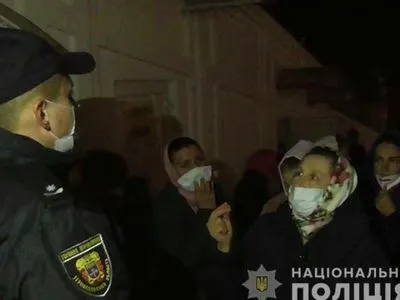 Полиция начала производство из-за нарушения карантина в Святогорской и Почаевской лаврах
