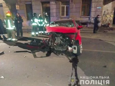 В Ивано-Франковске автомобиль Audi попал в смертельное ДТП: погибла женщина, пострадал ребенок