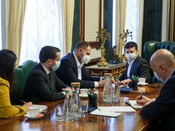У Президента заявили про намір продовжити карантин в Україні