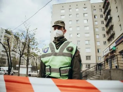 В 78 жителей общежития в Киевской области подтвердили COVID-19