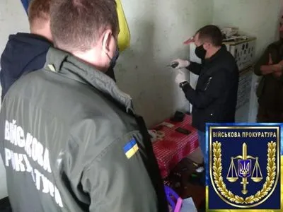 В Черниговской области задержали инструктора школы снайперов за незаконную продажу боеприпасов