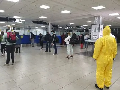 Из Майами в "Борисполь" прибыл эвакуационный рейс с украинцами