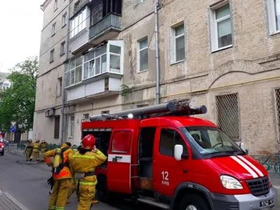 В центре Киева горел балкон в многоэтажке