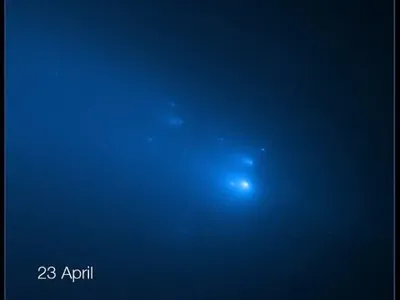 Хаббл запечатлил “смерть” кометы ATLAS