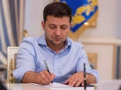 Зеленський затвердив склад делегації України для участі в ТКГ