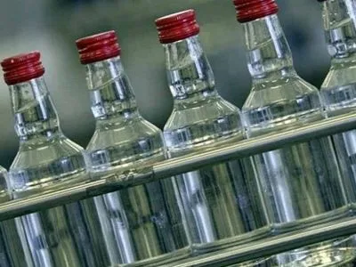 В Полтавской области банду разоблачили на сбыте поддельного алкоголя: изъято более 7 тыс. бутылок