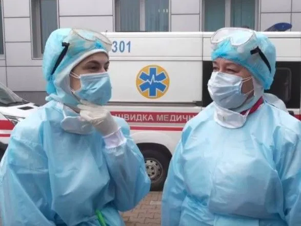 Від коронавірусної хвороби в Україні одужало 490 медпрацівників - ЦГЗ